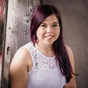 Meet your Posher, Evelyne